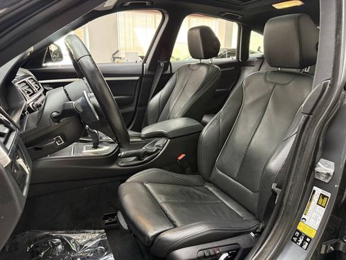 Used 2019 BMW 330i Gran Turismo xDrive w/ M Sport Package AWD/4WD image 12