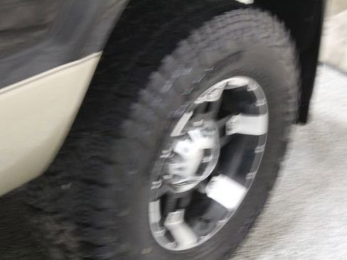 Used 2000 Ford F250 Lariat image 7