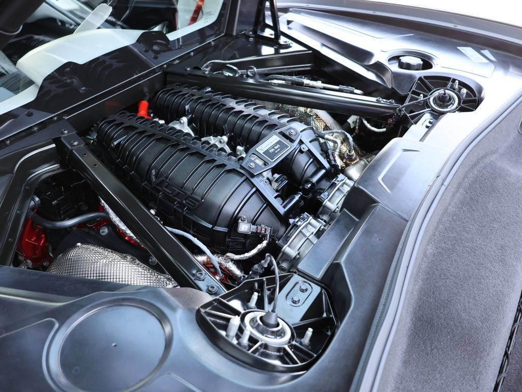 Used 2025 Chevrolet Corvette Z06 w/ Z07 Performance Package RWD image 32
