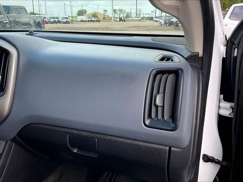 Used 2017 Chevrolet Colorado Z71 image 23