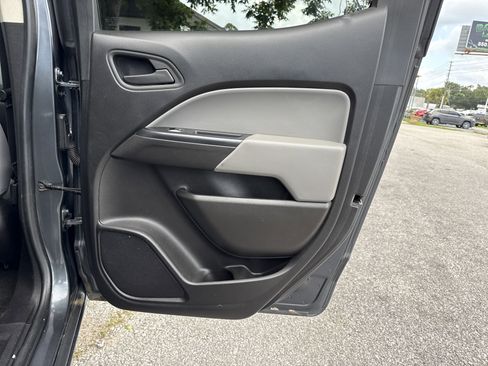 Used 2017 GMC Canyon 2WD Crew Cab w/ Convenience Package image 24