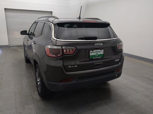 Used 2018 Jeep Compass Latitude w/ Popular Equipment Group AWD/4WD image 6
