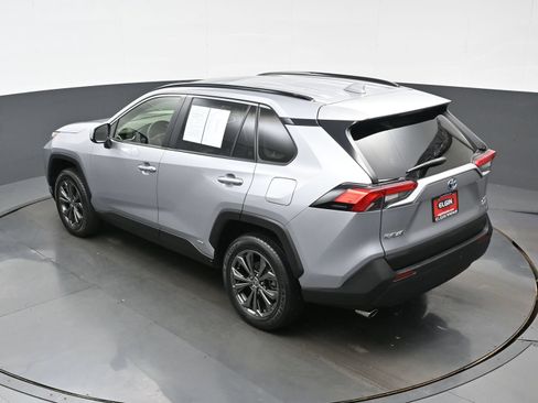 Used 2023 Toyota RAV4 XLE Premium AWD/4WD image 40