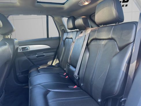 Used 2012 Lincoln MKX AWD image 14