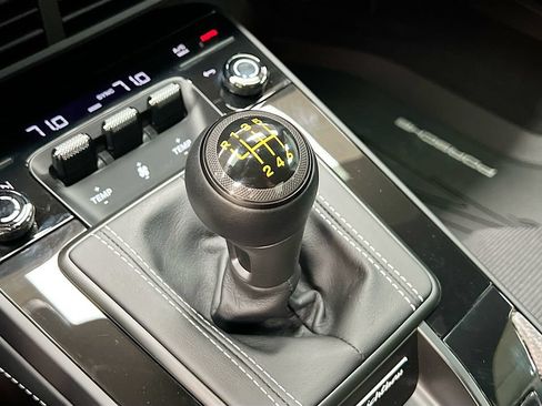 Certified 2026 Porsche 911 GT3 RWD image 18