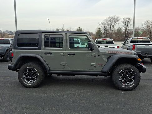 Used 2023 Jeep Wrangler Unlimited Rubicon w/ Cold Weather Group image 7