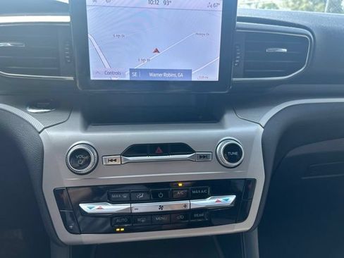 Used 2023 Ford Explorer XLT w/ Equipment Group 202A RWD image 11