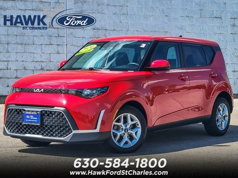 Used 2024 Kia Soul LX w/ Option Group 015 FWD image 1