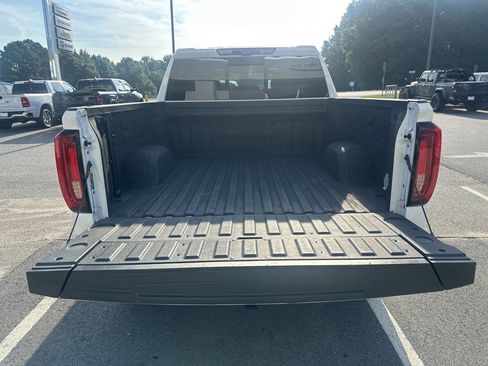 Used 2023 GMC Sierra 1500 AT4X AWD/4WD image 18
