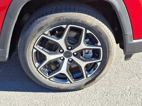 Used 2025 Jeep Compass Limited image 9