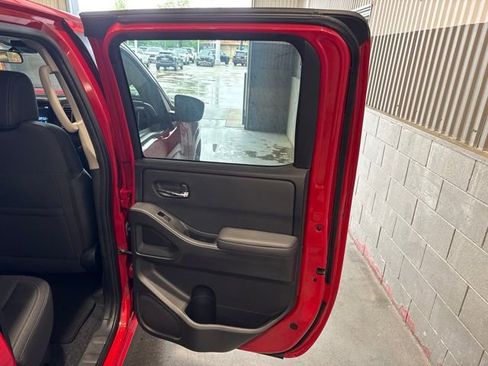 Certified 2023 Nissan Frontier SV w/ SV Convenience Package AWD/4WD image 15