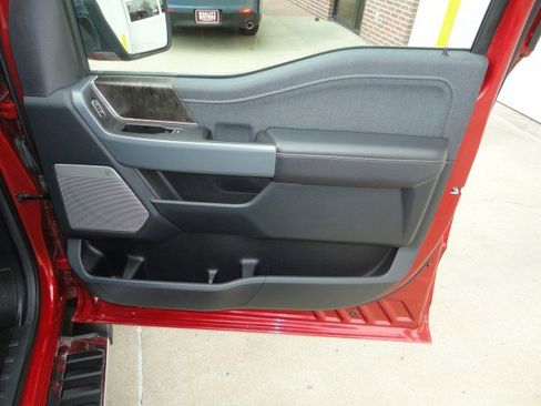 Used 2023 Ford F150 Lariat w/ Equipment Group 502A High image 19