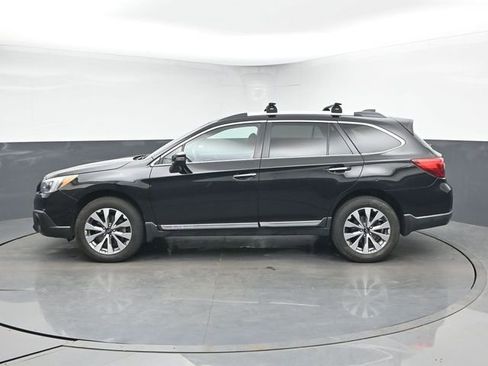 Used 2017 Subaru Outback 2.5i Touring w/ Popular Package #5A image 6