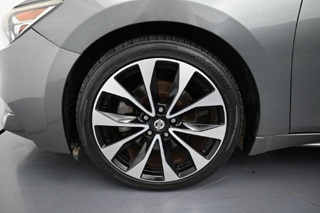 Used 2016 Nissan Maxima 3.5 SV FWD image 9