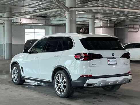 Used 2025 BMW X5 xDrive50e AWD/4WD image 7