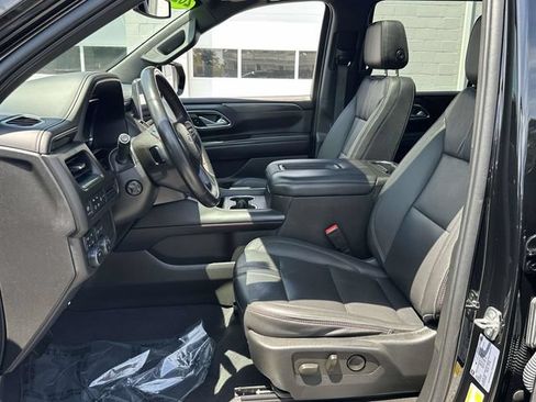 Certified 2022 Chevrolet Tahoe RST w/ Luxury Package AWD/4WD image 17