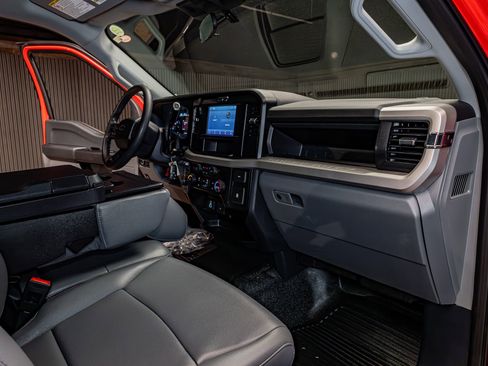 Used 2025 Ford F250 XL w/ 360-Degree Camera Package image 15