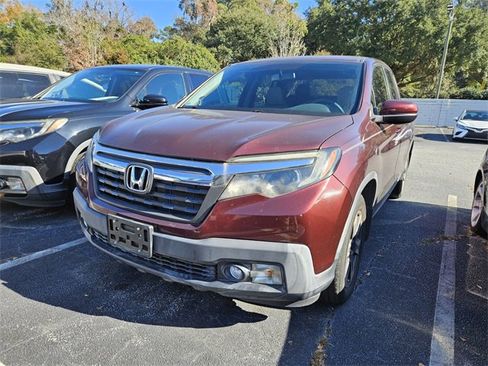 Used 2017 Honda Ridgeline RTL-T image 2