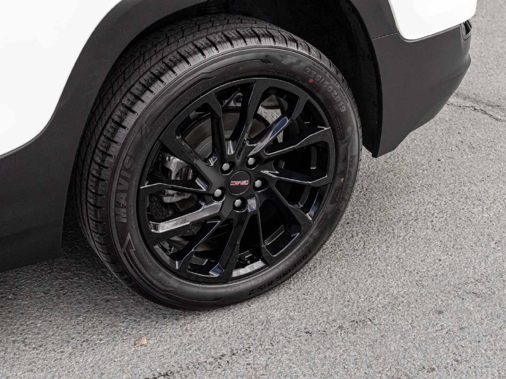 Used 2024 GMC Terrain SLT w/ Elevation Edition AWD/4WD image 8
