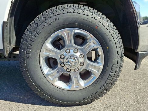 Certified 2024 RAM 2500 Big Horn AWD/4WD image 8