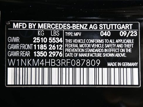 Used 2024 Mercedes-Benz GLC 300 4MATIC image 42