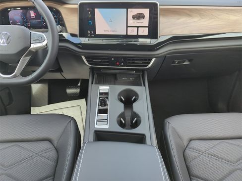 New 2026 Volkswagen Atlas SE image 27