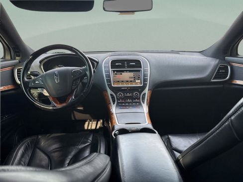 Used 2016 Lincoln MKX Reserve w/ Technology Package image 10