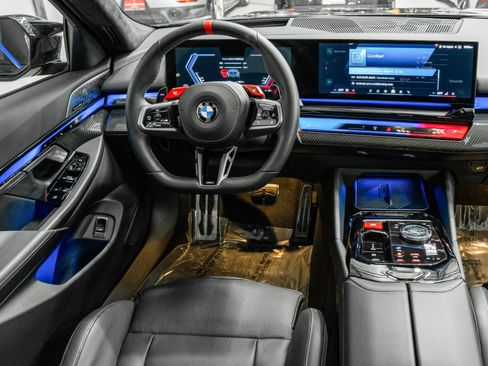 Used 2025 BMW M5 Touring w/ M Driver's Package image 14