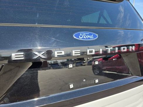 Used 2025 Ford Expedition Max Active AWD/4WD image 32