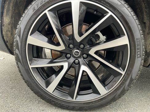 Certified 2025 Volvo XC90 B6 Plus image 16