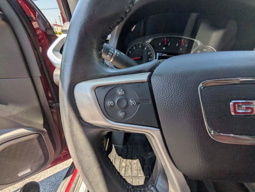 Used 2017 GMC Acadia SLT FWD image 27