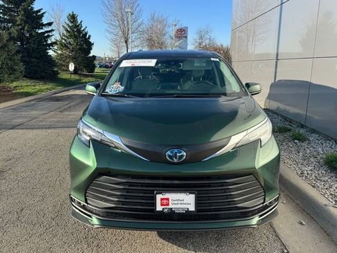 Certified 2022 Toyota Sienna LE AWD/4WD image 35