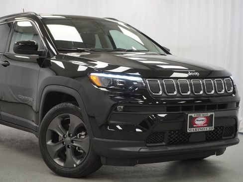 Certified 2022 Jeep Compass Latitude w/ Sun and Sound Group image 3