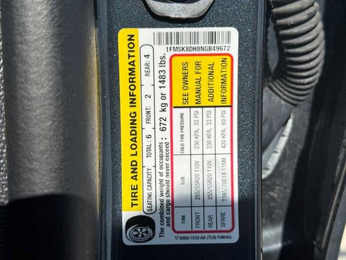 Used 2022 Ford Explorer XLT w/ Equipment Group 202A AWD/4WD image 26