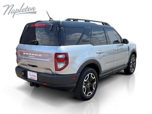 Used 2022 Ford Bronco Sport Outer Banks w/ Tech Package AWD/4WD image 5