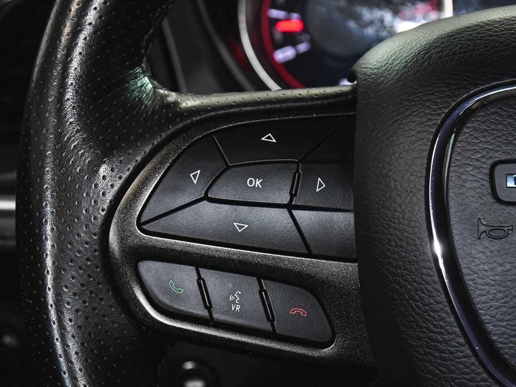 Used 2022 Dodge Challenger R/T Scat Pack RWD image 30