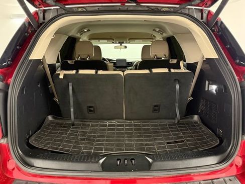 Used 2020 Ford Explorer XLT w/ Equipment Group 202A image 35