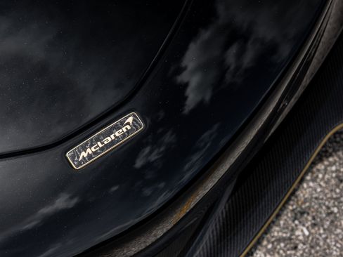 Used 2020 McLaren Speedtail image 10