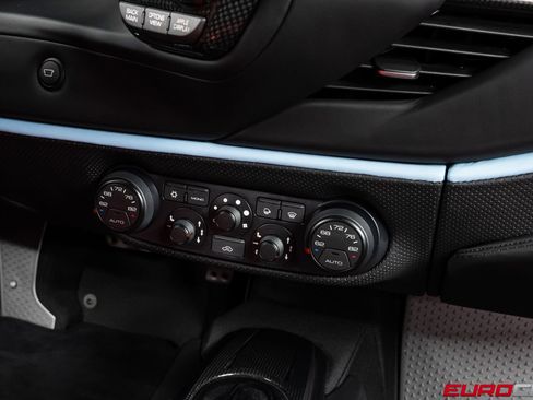 Used 2020 Ferrari 488 Pista Coupe RWD image 40
