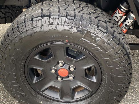 Certified 2021 Jeep Gladiator Mojave image 27