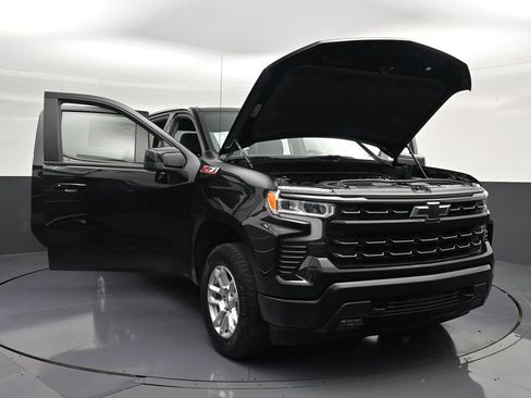 Used 2024 Chevrolet Silverado 1500 RST w/ Z71 Off-Road Package AWD/4WD image 29