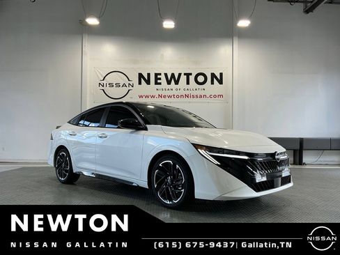 Used 2026 Nissan Sentra SR w/ SR All Weather Package FWD image 10