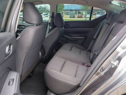 Used 2023 Nissan Altima 2.5 S FWD image 9