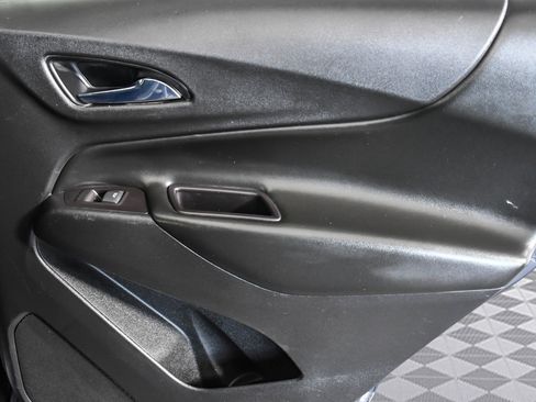 Used 2022 Chevrolet Equinox LT image 25