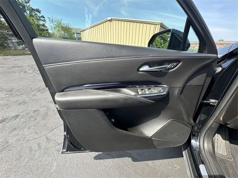 Used 2023 Cadillac XT4 Luxury image 22