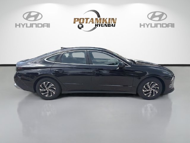 New 2026 Hyundai Sonata Blue FWD image 4