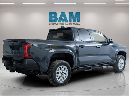 Used 2025 Toyota Tacoma SR w/ SR Upgrade Package image 7