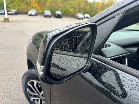 Certified 2024 Toyota Corolla Cross SE image 22