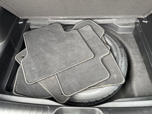 Used 2021 Jeep Cherokee Latitude Lux w/ Comfort/Convenience Group image 31