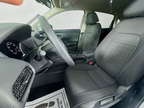 New 2026 Honda HR-V LX image 28